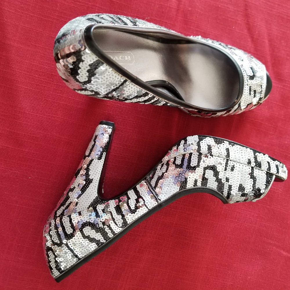 Shoes - Picture 3 of 3